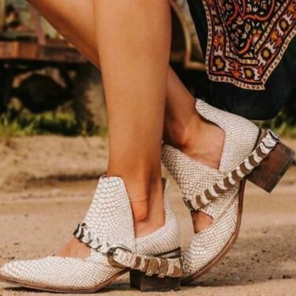 Freebird by Steven Shoes - Freebird White Leather Snake Embossed Blade Boho Western Boots 8